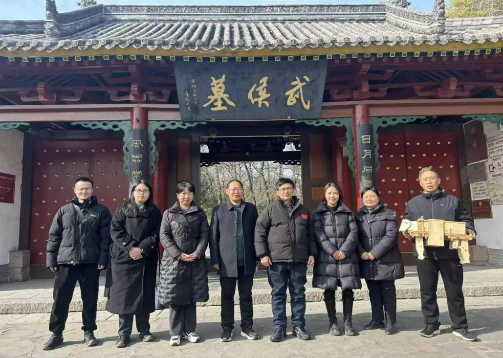 马强教授应中央电视台《探索·发现》栏目组邀请考察秦岭栈道-西南大学历史文化学院 民族学院